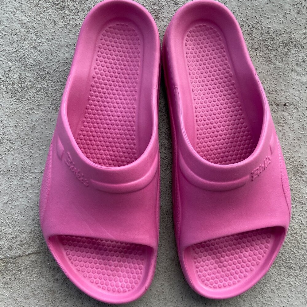 Birki's Birkenstock Slidders- Unisex Men's 10/10.5 Women's 12/12.5
